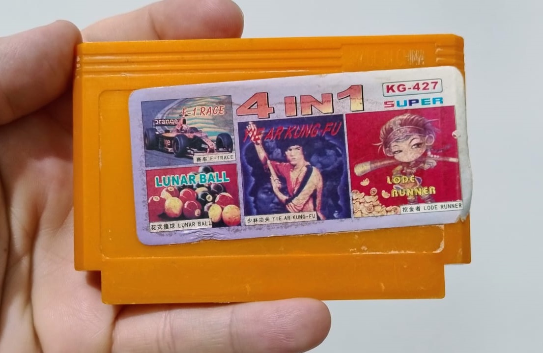 Cartucho NES 4 em 1 paralelo